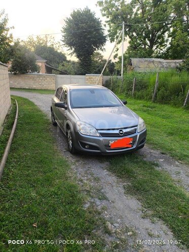 Opel Astra 2007, 402,000 km - 1.3 l - Balakən