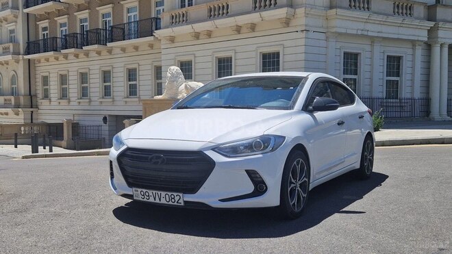 Hyundai Avante 2016, 180,000 km - 1.6 l - Bakı