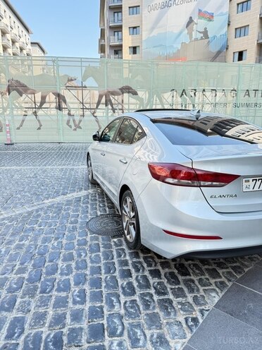 Hyundai Elantra 2016, 140,000 km - 2.0 l - Bakı