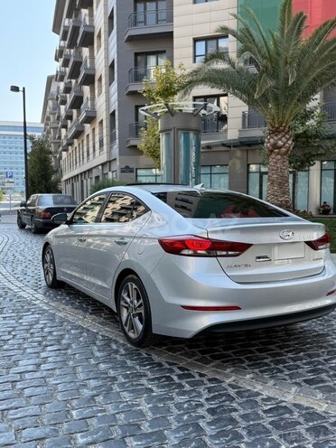 Hyundai Elantra 2016, 140,000 km - 2.0 l - Bakı