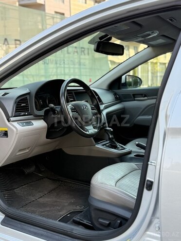 Hyundai Elantra 2016, 140,000 km - 2.0 l - Bakı