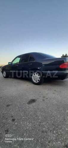 Mercedes E 230 1996, 200,000 km - 2.3 l - Bakı