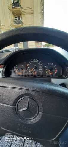 Mercedes E 230 1996, 200,000 km - 2.3 l - Bakı
