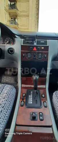 Mercedes E 230 1996, 200,000 km - 2.3 l - Bakı