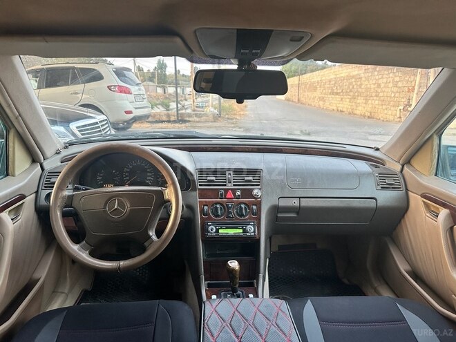 Mercedes C 200 1996, 254,884 km - 2.0 l - Bakı