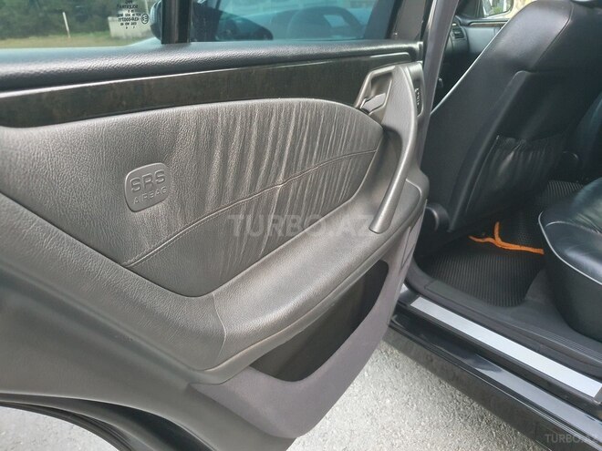 Mercedes E 320 2001, 287,893 km - 3.2 l - Zaqatala