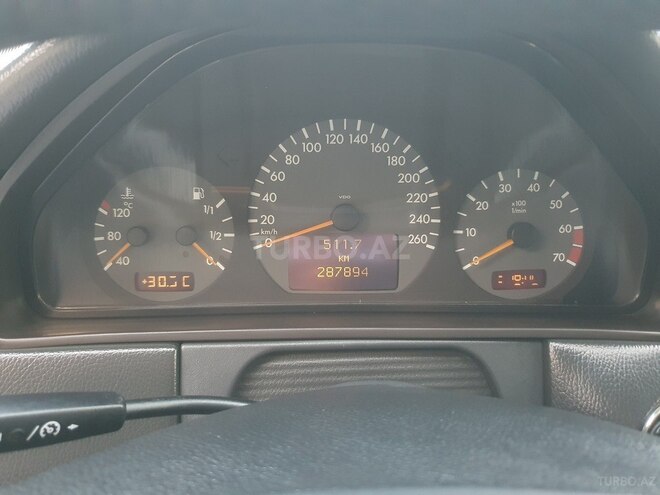 Mercedes E 320 2001, 287,893 km - 3.2 l - Zaqatala