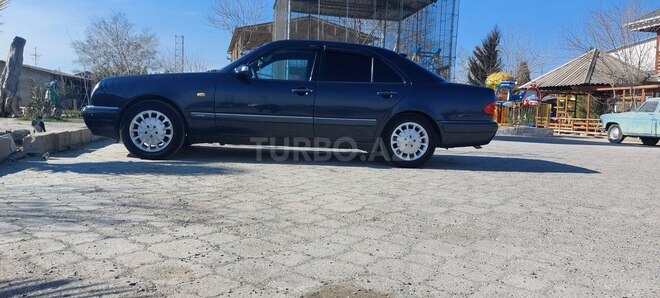 Mercedes E 230 1997, 291,000 km - 2.3 l - Şirvan