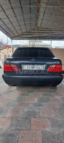 Mercedes E 230 1997, 291,000 km - 2.3 l - Şirvan
