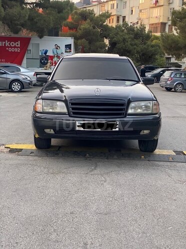 Mercedes C 200 1995, 215,445 km - 2.0 l - Bakı
