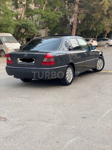 Mercedes C 200 1995, 215,445 km - 2.0 l - Bakı