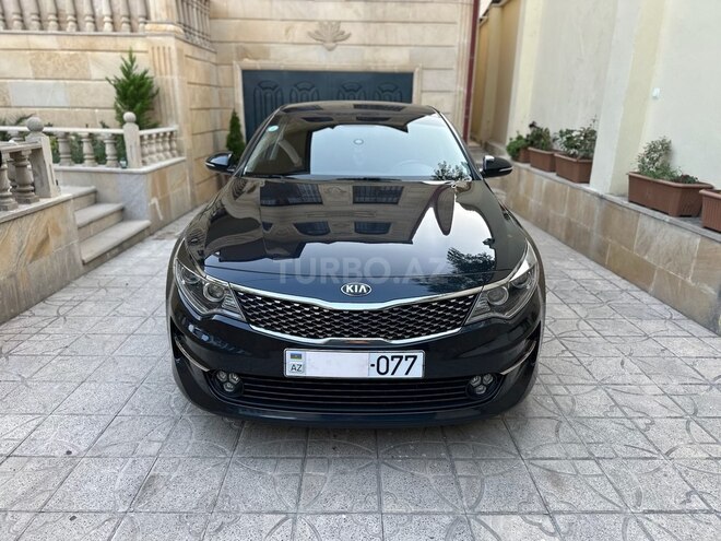 Kia K5-1