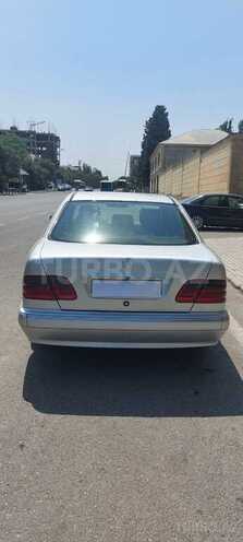 Mercedes E 270 2001, 361,000 km - 2.7 l - Bakı