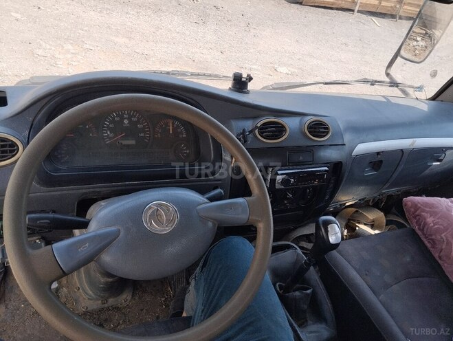 Isuzu  2013, 356,962 km - 3.9 l - Bakı
