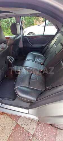 Mercedes E 270 2001, 361,000 km - 2.7 l - Bakı