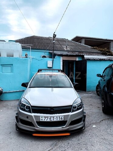 Opel Astra 2006, 250,000 km - 1.4 l - Astara