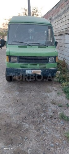 Mercedes 208 D 1990, 500,000 km - 2.3 l - Sabirabad