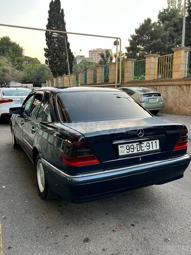 Mercedes C 220 1999, 380,083 km - 2.2 l - Bakı