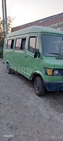 Mercedes 208 D 1990, 500,000 km - 2.3 l - Sabirabad