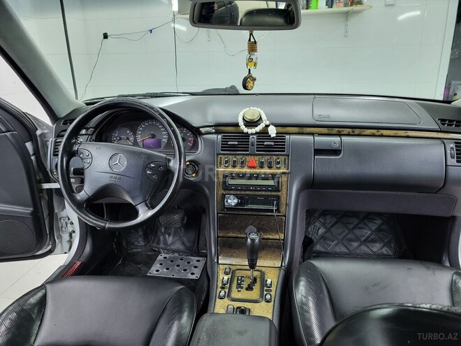 Mercedes E 320 1999, 334,051 km - 3.2 l - Sumqayıt