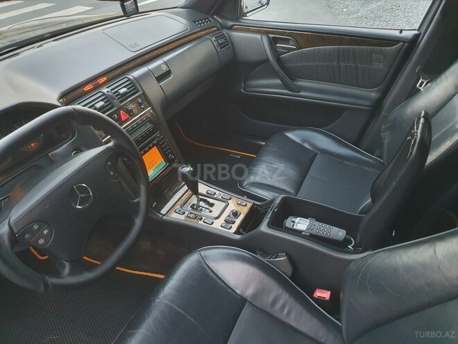Mercedes E 320 2001, 287,893 km - 3.2 l - Zaqatala