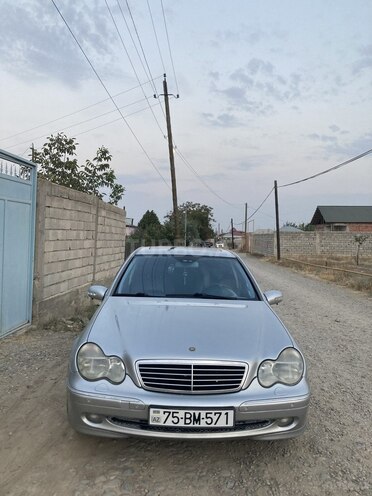 Mercedes C 320 2001, 500,000 km - 3.2 l - Naxçıvan