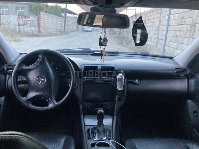 Mercedes C 320 2001, 500,000 km - 3.2 l - Naxçıvan