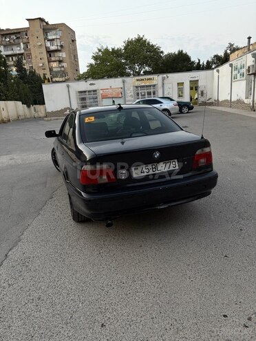 BMW 528 1998, 414,000 km - 2.8 l - Bakı