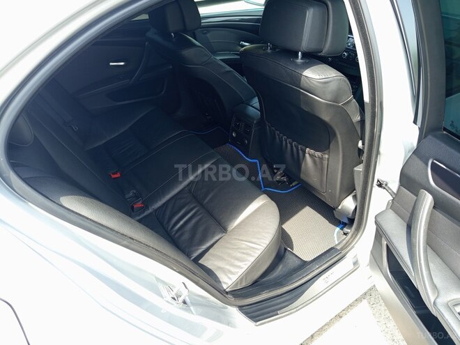 BMW 525 2008, 330,000 km - 2.5 l - Bakı