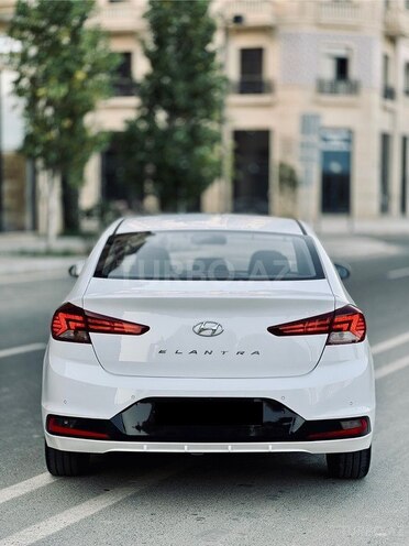 Hyundai Elantra 2019, 120,000 km - 1.6 л - Bakı