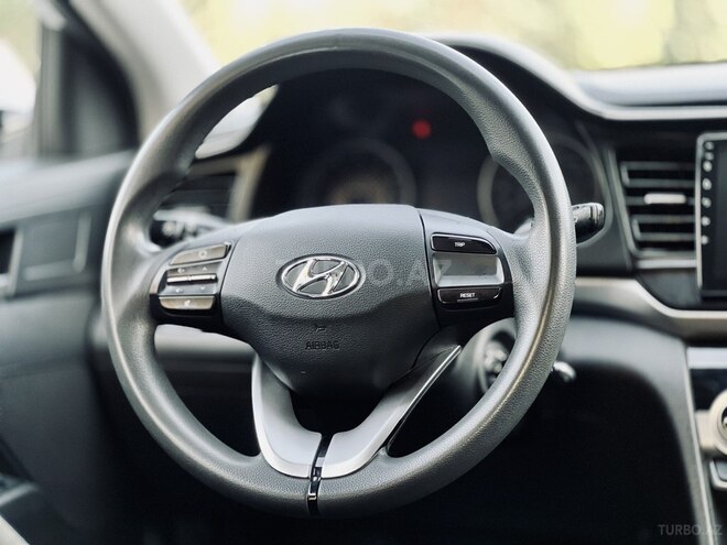 Hyundai Elantra 2019, 120,000 km - 1.6 л - Bakı