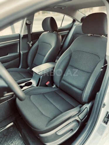 Hyundai Elantra 2019, 120,000 km - 1.6 л - Bakı