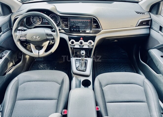 Hyundai Elantra 2019, 120,000 km - 1.6 л - Bakı