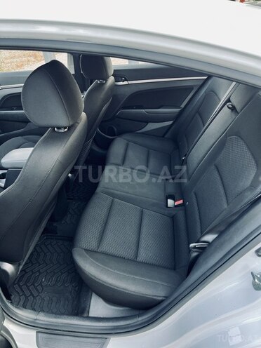 Hyundai Elantra 2019, 120,000 km - 1.6 л - Bakı