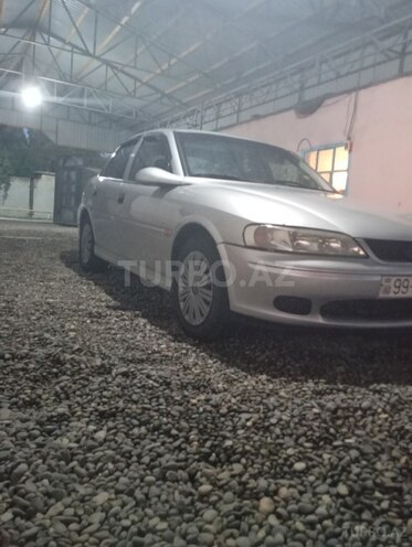 Opel Vectra 2000, 386,000 km - 2.0 л - Saatlı