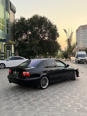 BMW 525 2001, 296,000 km - 2.5 l - Sumqayıt