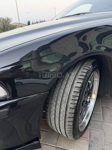 BMW 525 2001, 296,000 km - 2.5 l - Sumqayıt