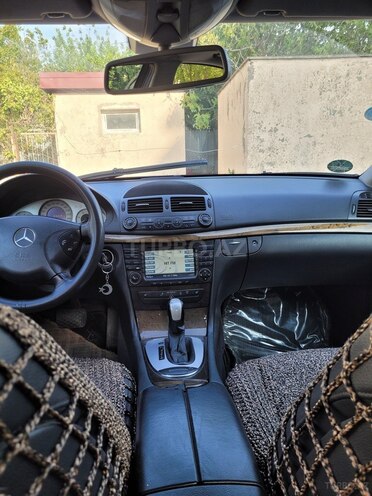 Mercedes E 270 2004, 288,400 km - 2.7 л - Bakı