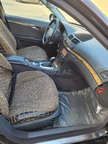 Mercedes E 270 2004, 288,400 km - 2.7 л - Bakı