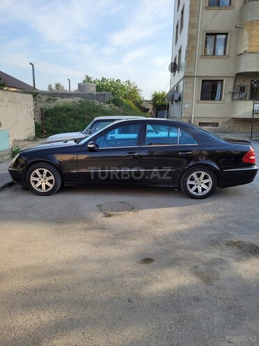 Mercedes E 270 2004, 288,400 km - 2.7 л - Bakı