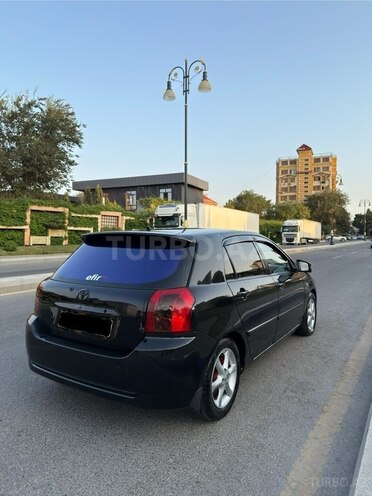 Toyota Corolla 2005, 330,000 km - 1.4 l - Bakı