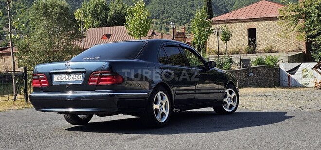 Mercedes E 270 1999, 422,904 km - 2.7 l - Şəki
