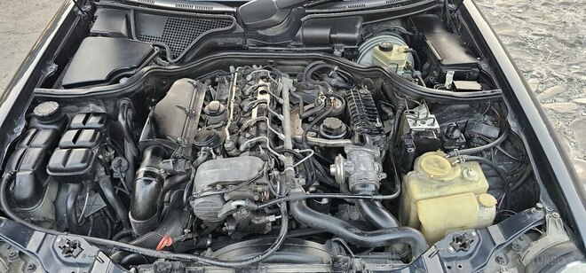 Mercedes E 270 1999, 422,904 km - 2.7 l - Şəki
