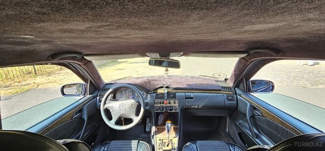 Mercedes E 270 1999, 422,904 km - 2.7 l - Şəki