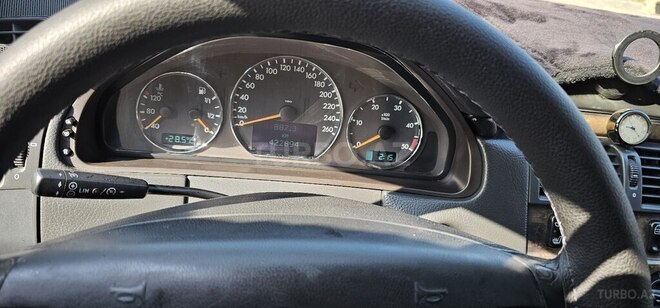 Mercedes E 270 1999, 422,904 km - 2.7 l - Şəki