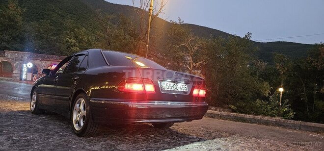 Mercedes E 270 1999, 422,904 km - 2.7 l - Şəki