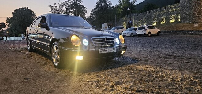 Mercedes E 270 1999, 422,904 km - 2.7 l - Şəki