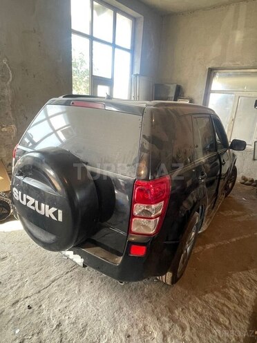 Suzuki Grand Vitara 2006, 300,000 km - 2.7 л - Bakı