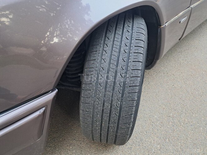 Mercedes E 220 1993, 601,629 km - 2.2 l - Bakı