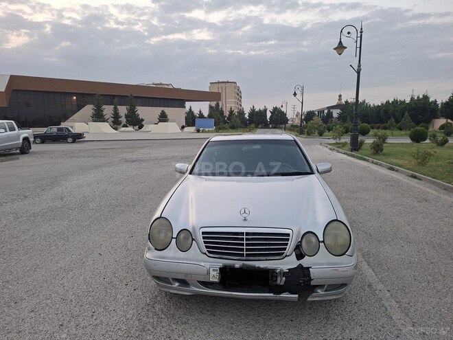 Mercedes E 220 1999, 367,984 km - 2.2 л - Xaçmaz